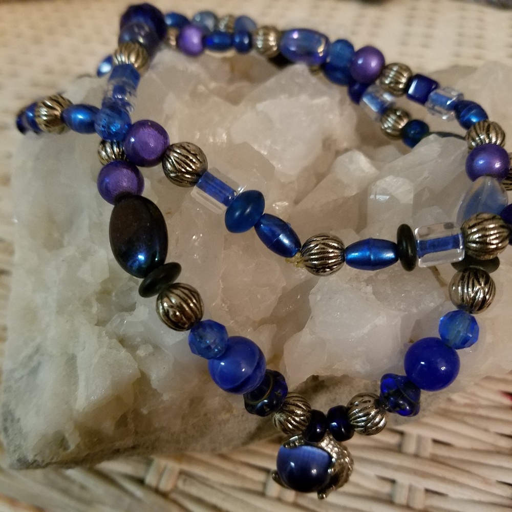 Multi-Hued Blue Glass Bead Necklace, 24" Elastic